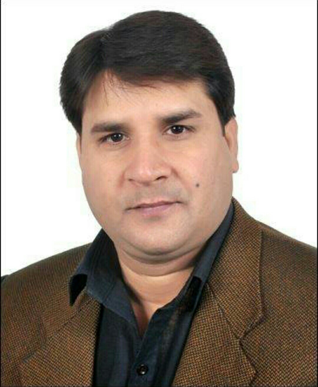 Dr. Vivek Chaturvedi